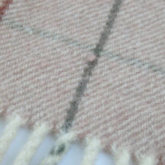 Authentic BURBERRYS blanket wool [Used] - Picture 7 of 10
